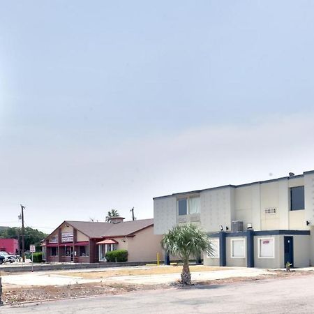 Americas Best Value Inn San Antonio Airport South المظهر الخارجي الصورة