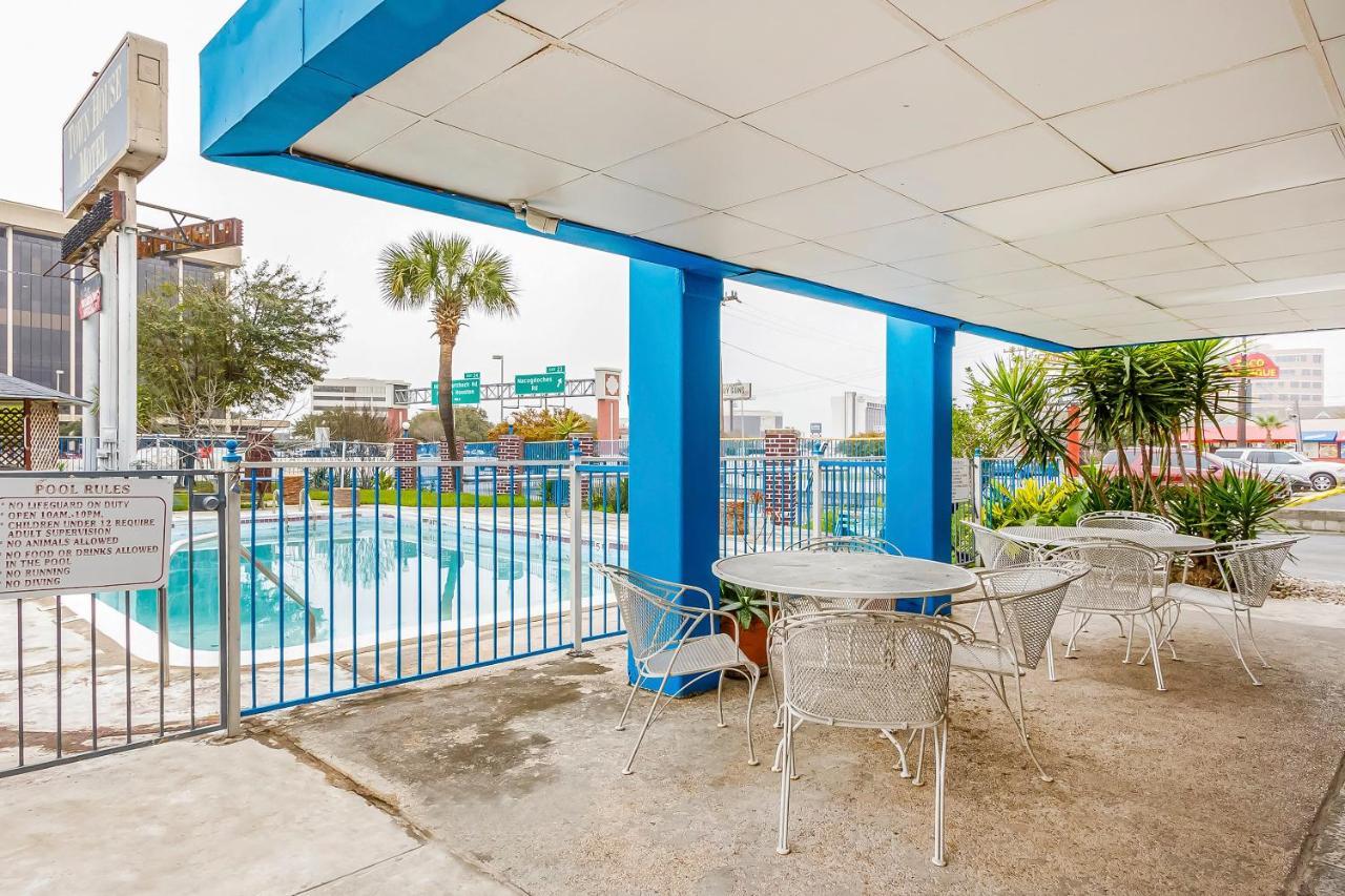 Americas Best Value Inn San Antonio Airport South المظهر الخارجي الصورة