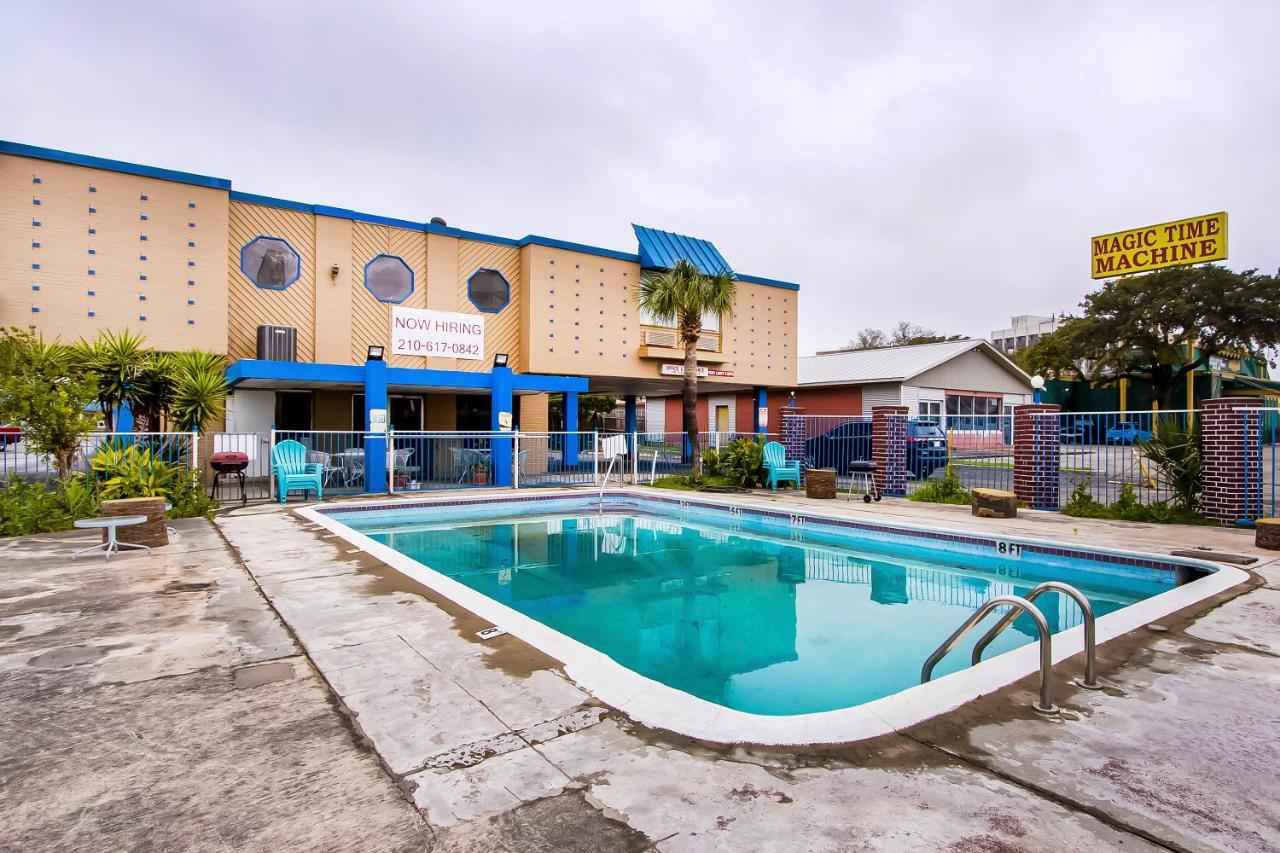 Americas Best Value Inn San Antonio Airport South المظهر الخارجي الصورة